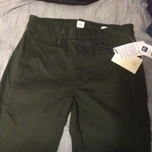 NAT olive Gap slacks
